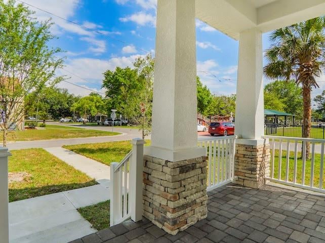 38 S Pollard St, Oakland, FL 34760 photo