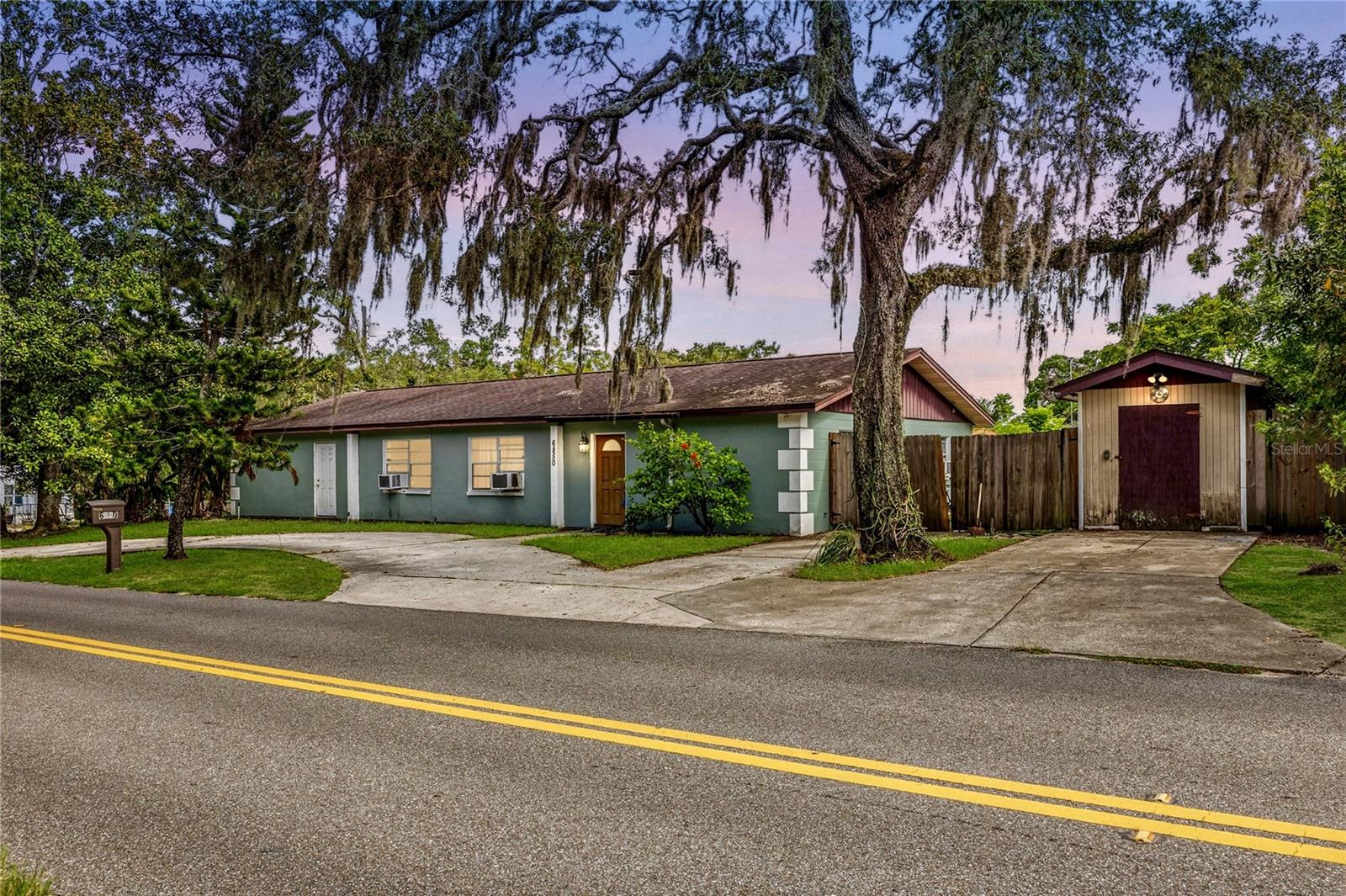 6850 Indiana Ave, New Port Richey, FL 34653 photo