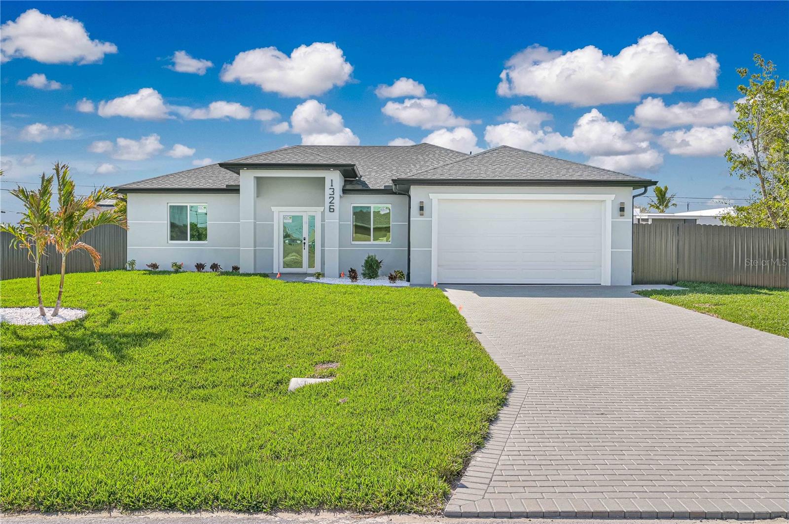 1326 7 Pl, Cape Coral, FL 33909