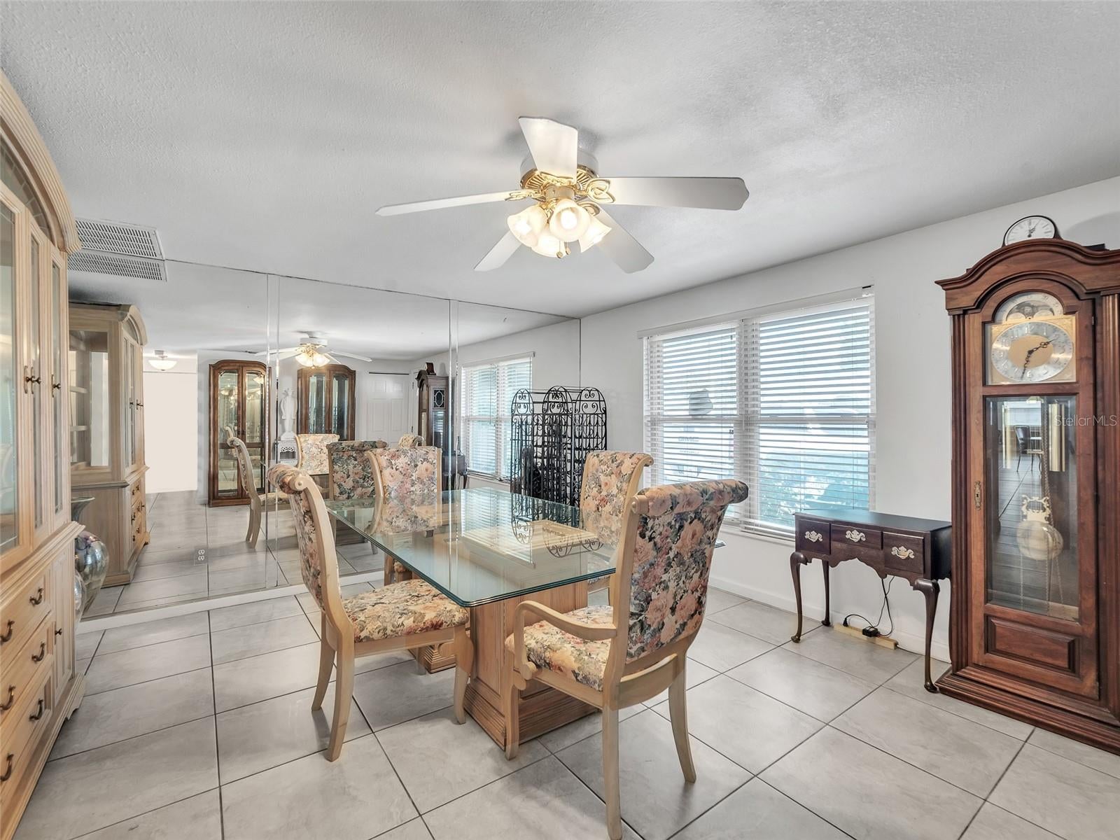 3509 King George Ln, Seffner, FL 33584 photo