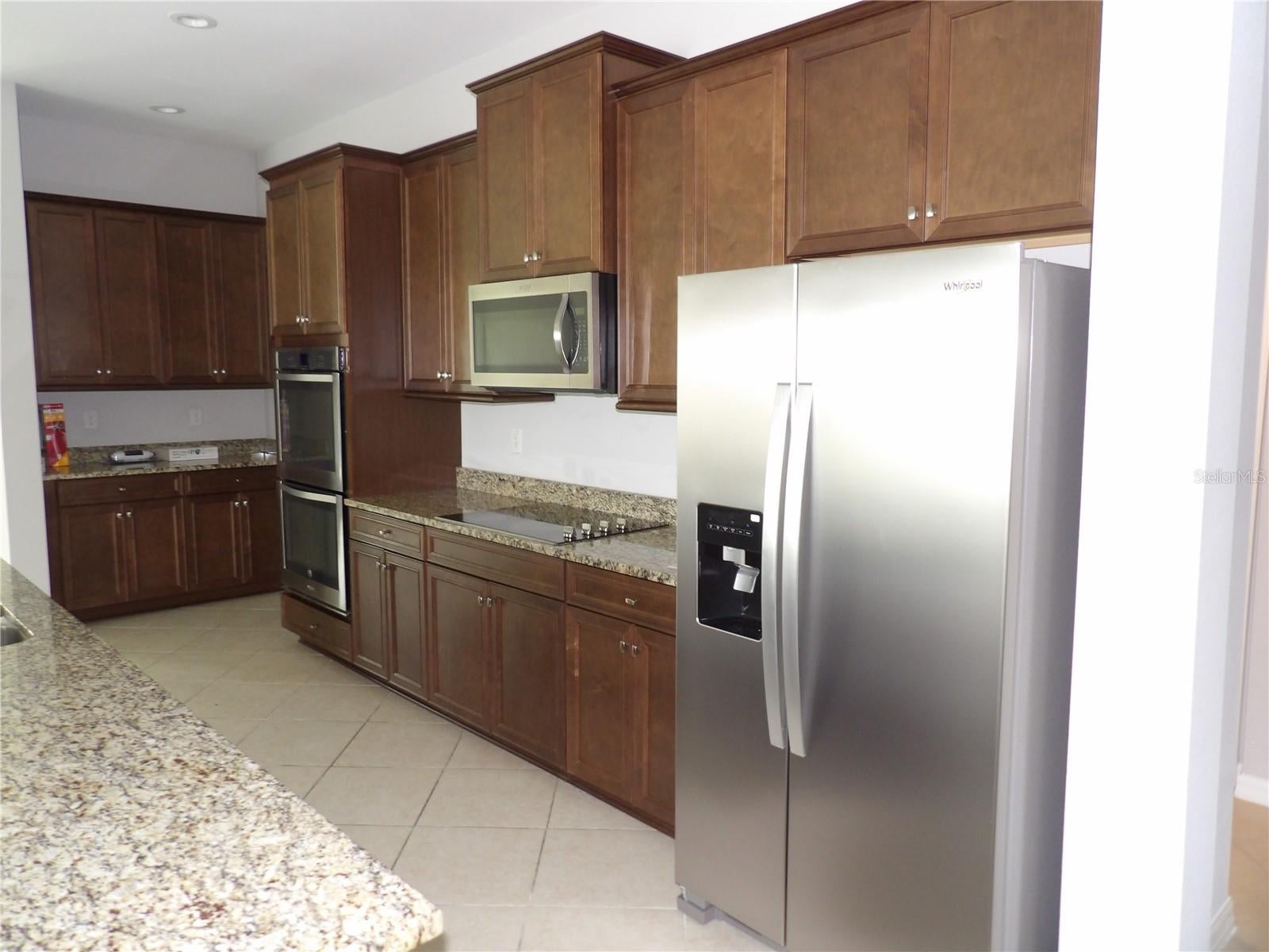 11940 Sunburst Marble Rd, Riverview, FL 33579 photo