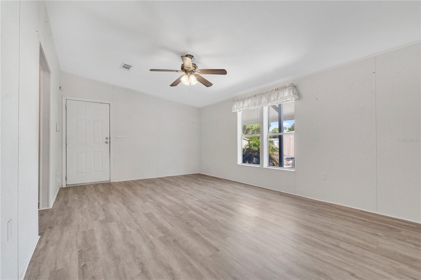 4755 Bunting Ave, Orlando, FL 32812 photo