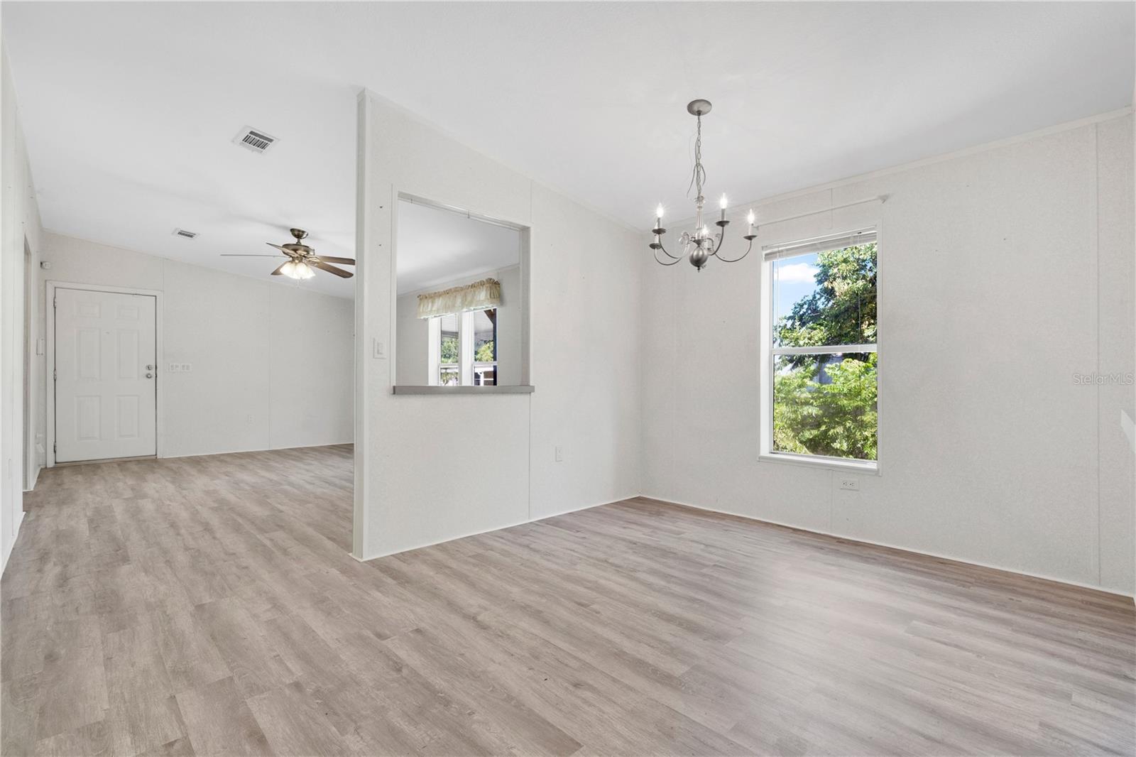 4755 Bunting Ave, Orlando, FL 32812 photo