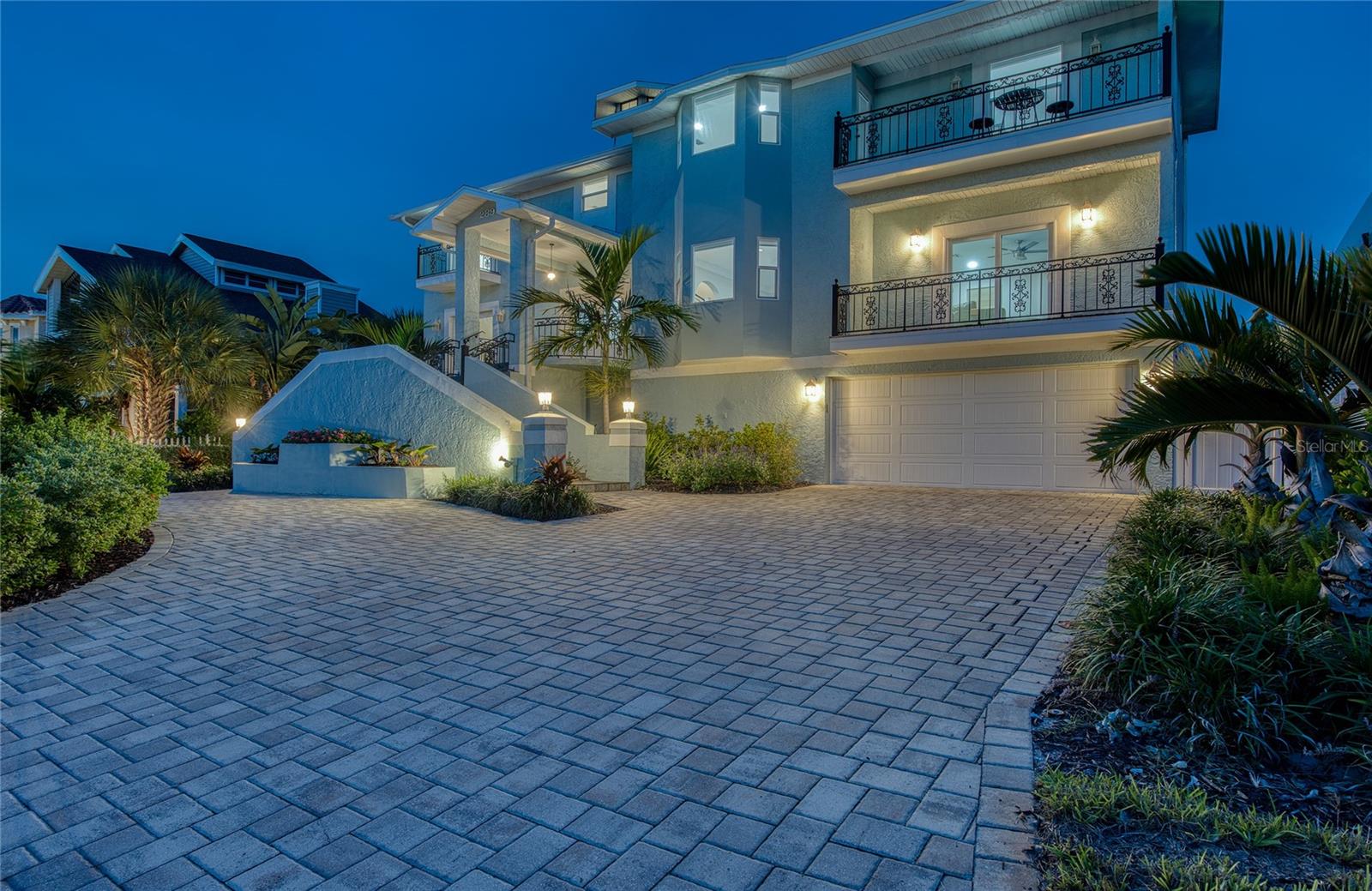 289 8 Ave, Tierra Verde, FL 33715