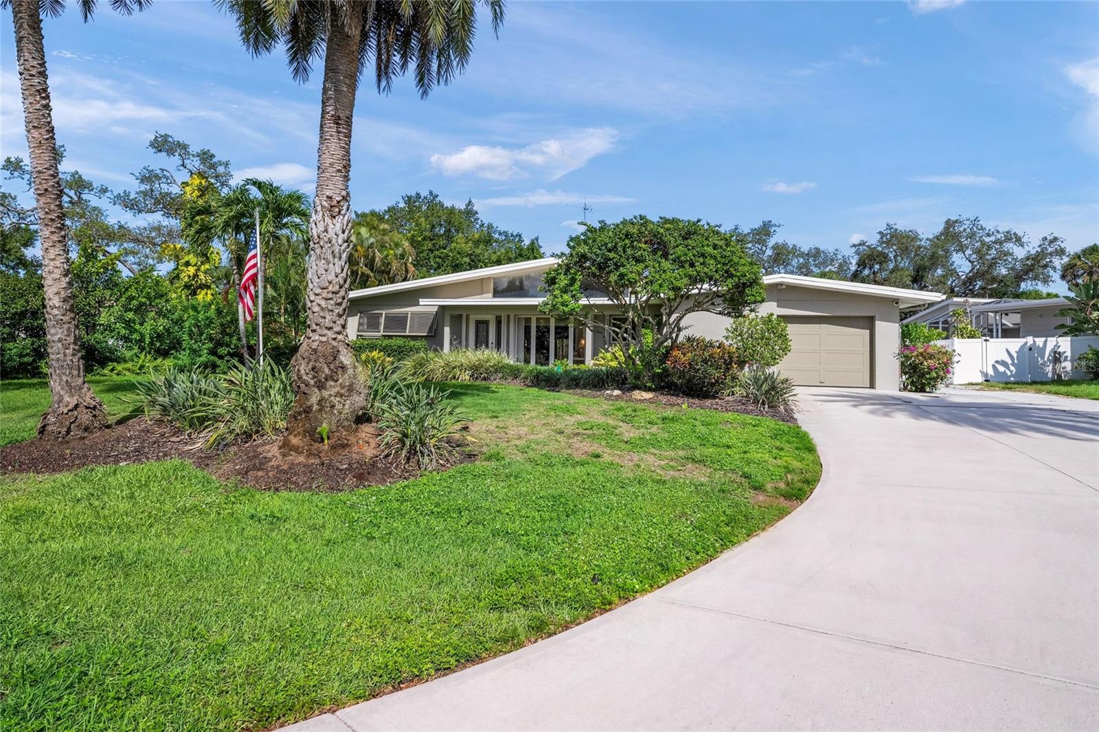7616 Cove Terrace, Sarasota, FL 34231