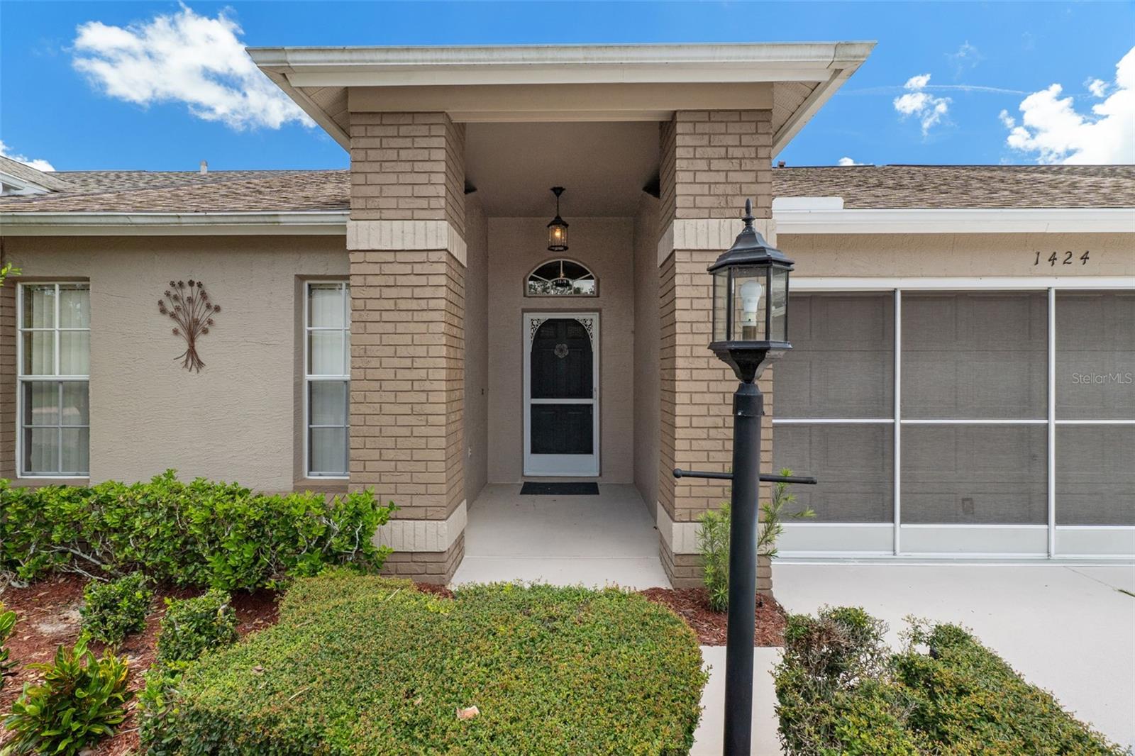 1424 Pinewood Hills Ct, Spring Hill, FL 34606 photo