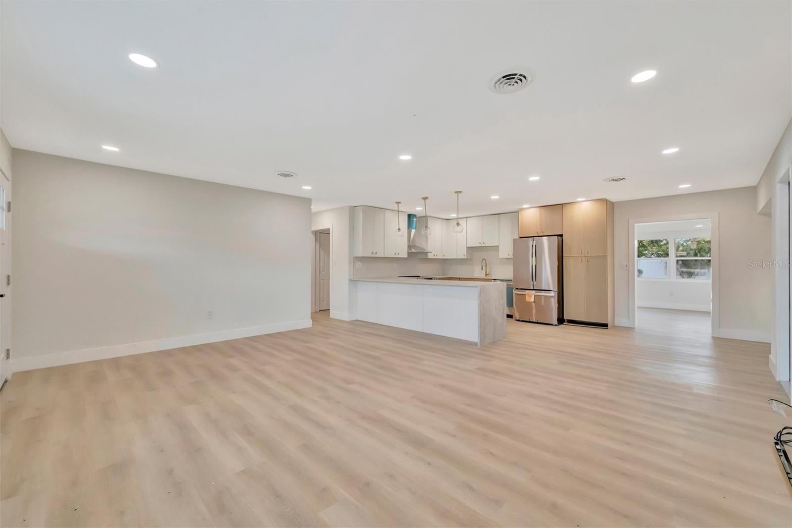 2705 Sunnyside St, Sarasota, FL 34239 photo