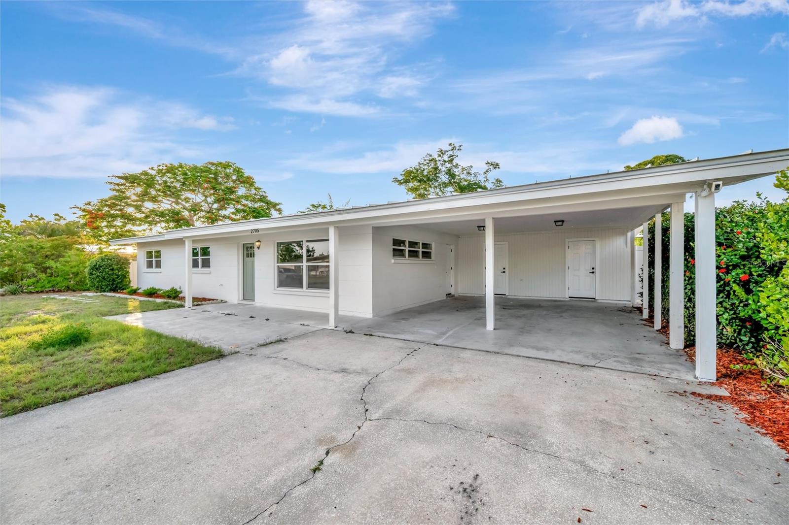 2705 Sunnyside St, Sarasota, FL 34239 photo