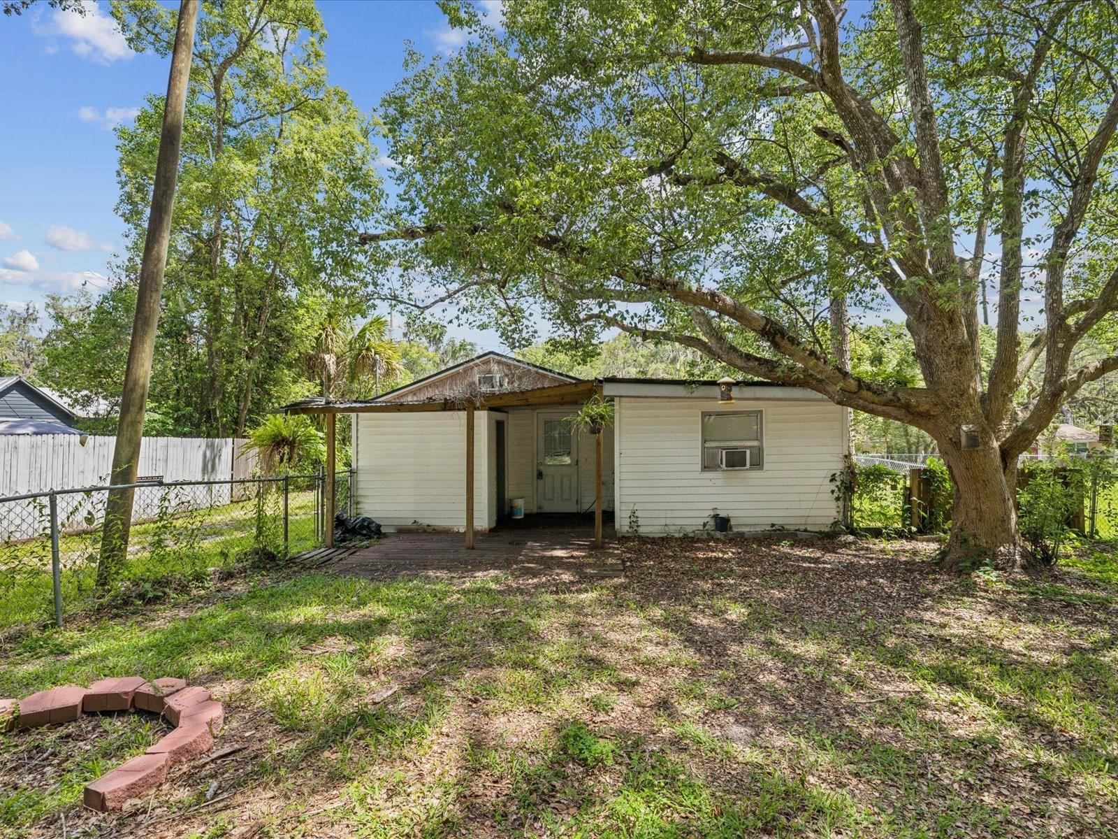 111 E Early St, Brooksville, FL 34601 photo