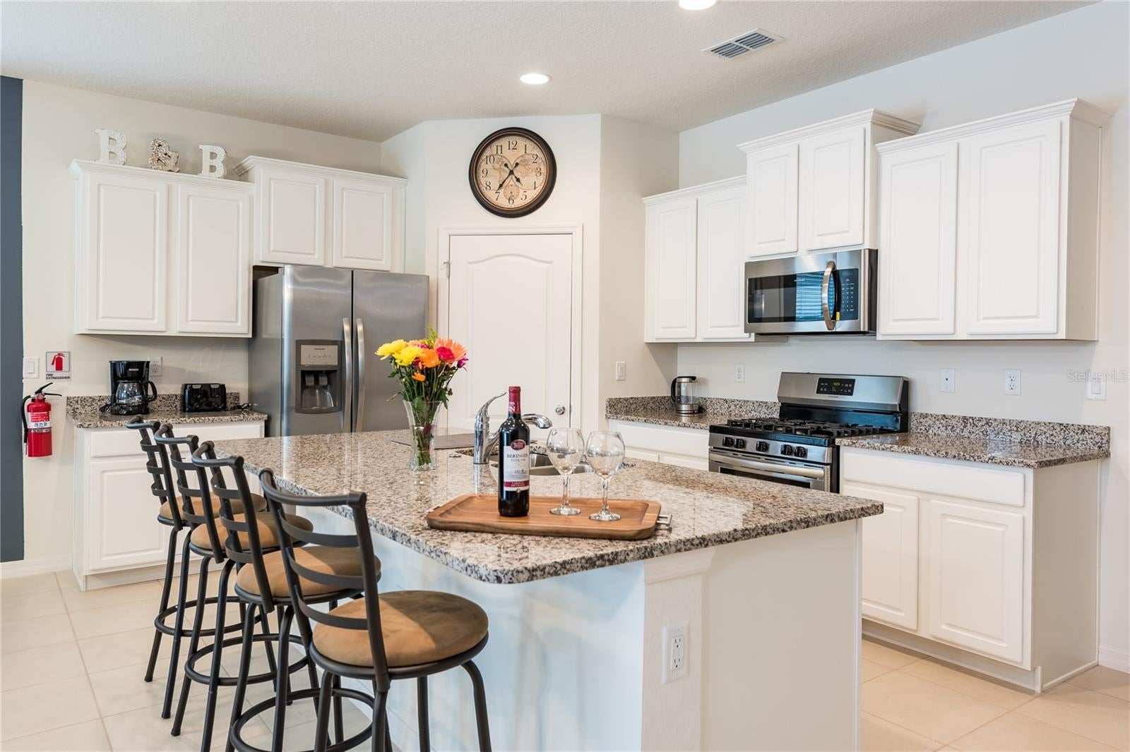 5231 Wildwood Way, Davenport, FL 33837 photo