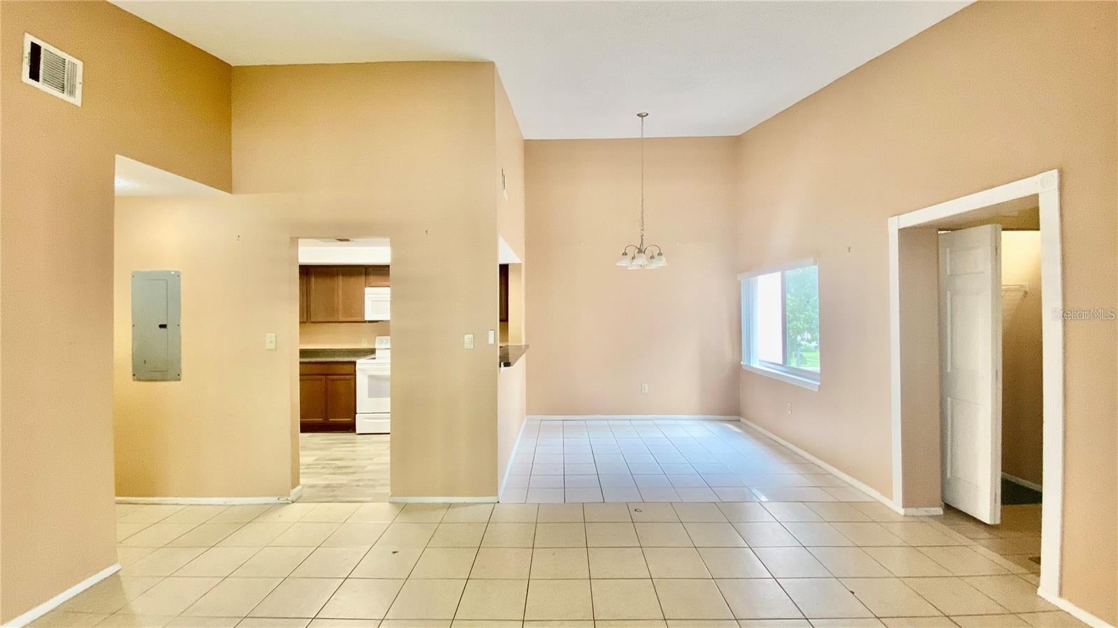 2528 Citrus Club Ln #206, Orlando, FL 32839 photo