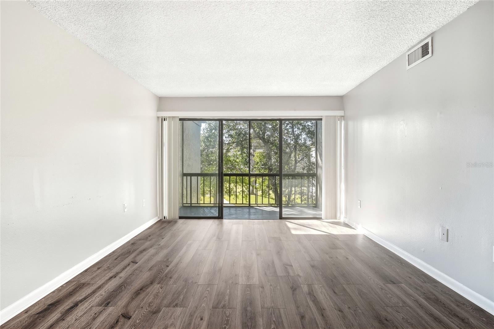 3236 S Semoran Blvd #22, Orlando, FL 32822 photo