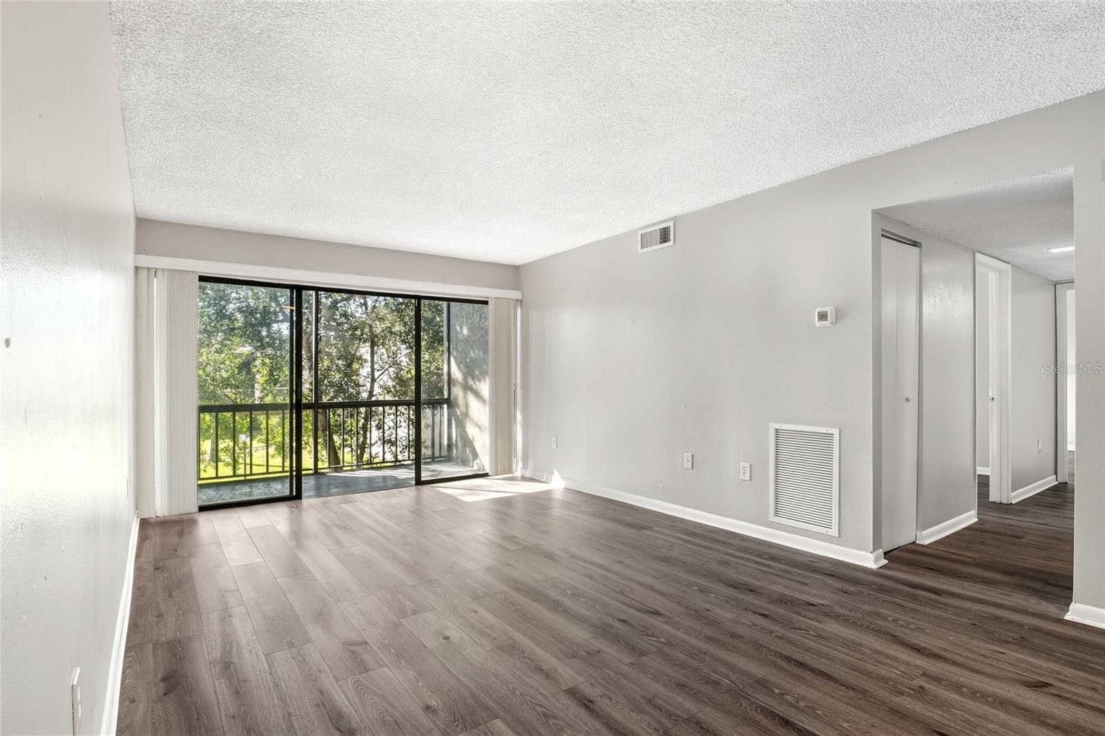 3236 S Semoran Blvd #22, Orlando, FL 32822 photo