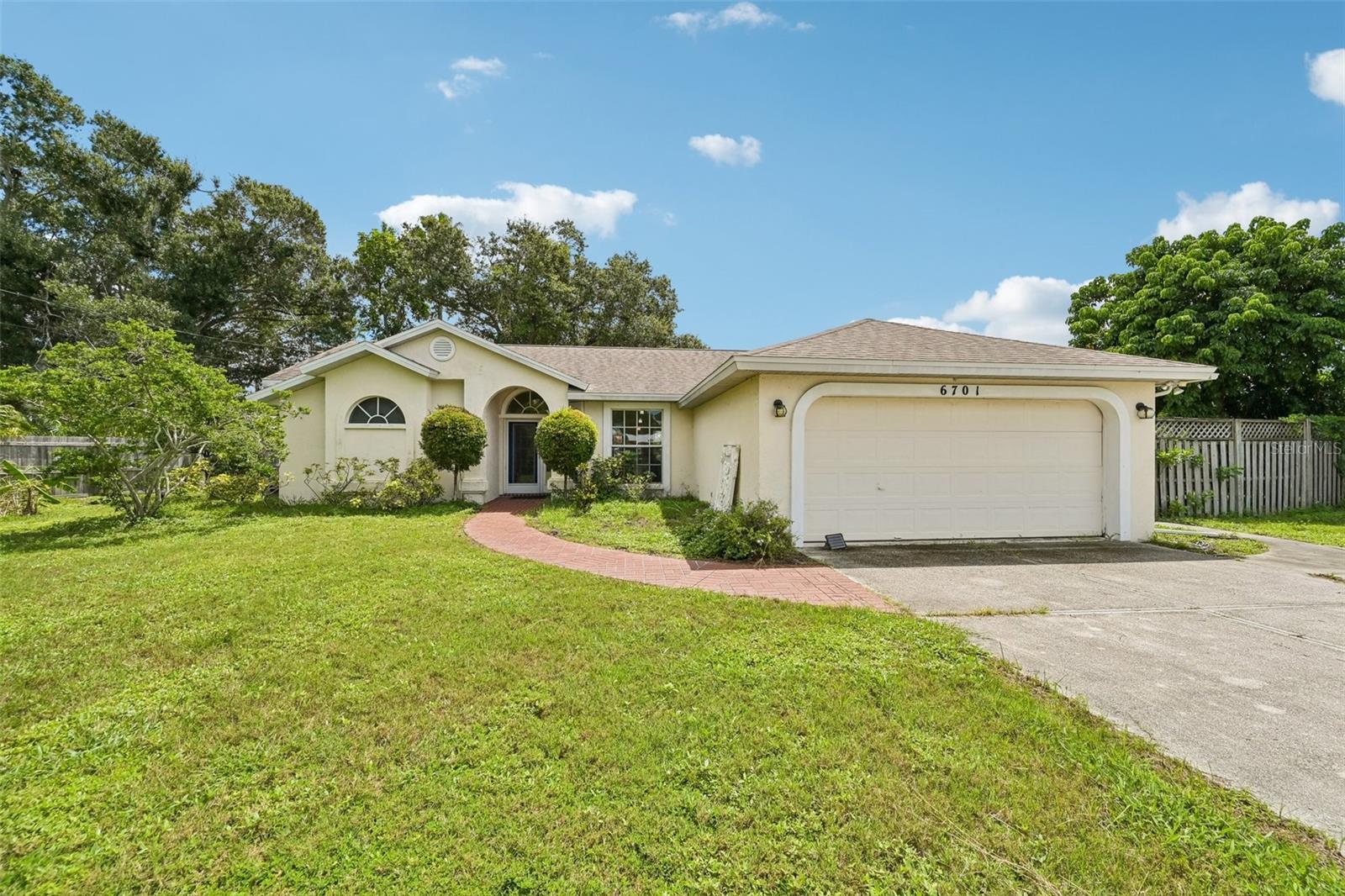 6701 3 St, Bradenton, FL 34207
