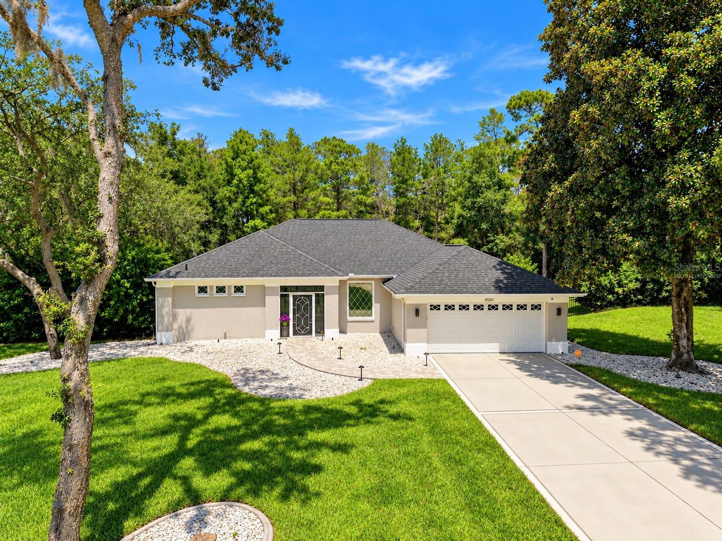 10261 Woodland Waters Blvd, Weeki Wachee, FL 34613