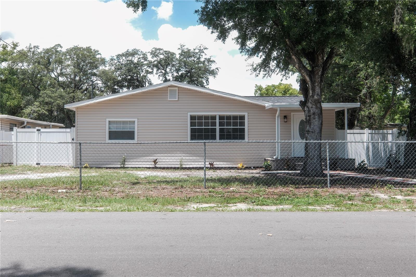 6018 49 St, Tampa, FL 33610