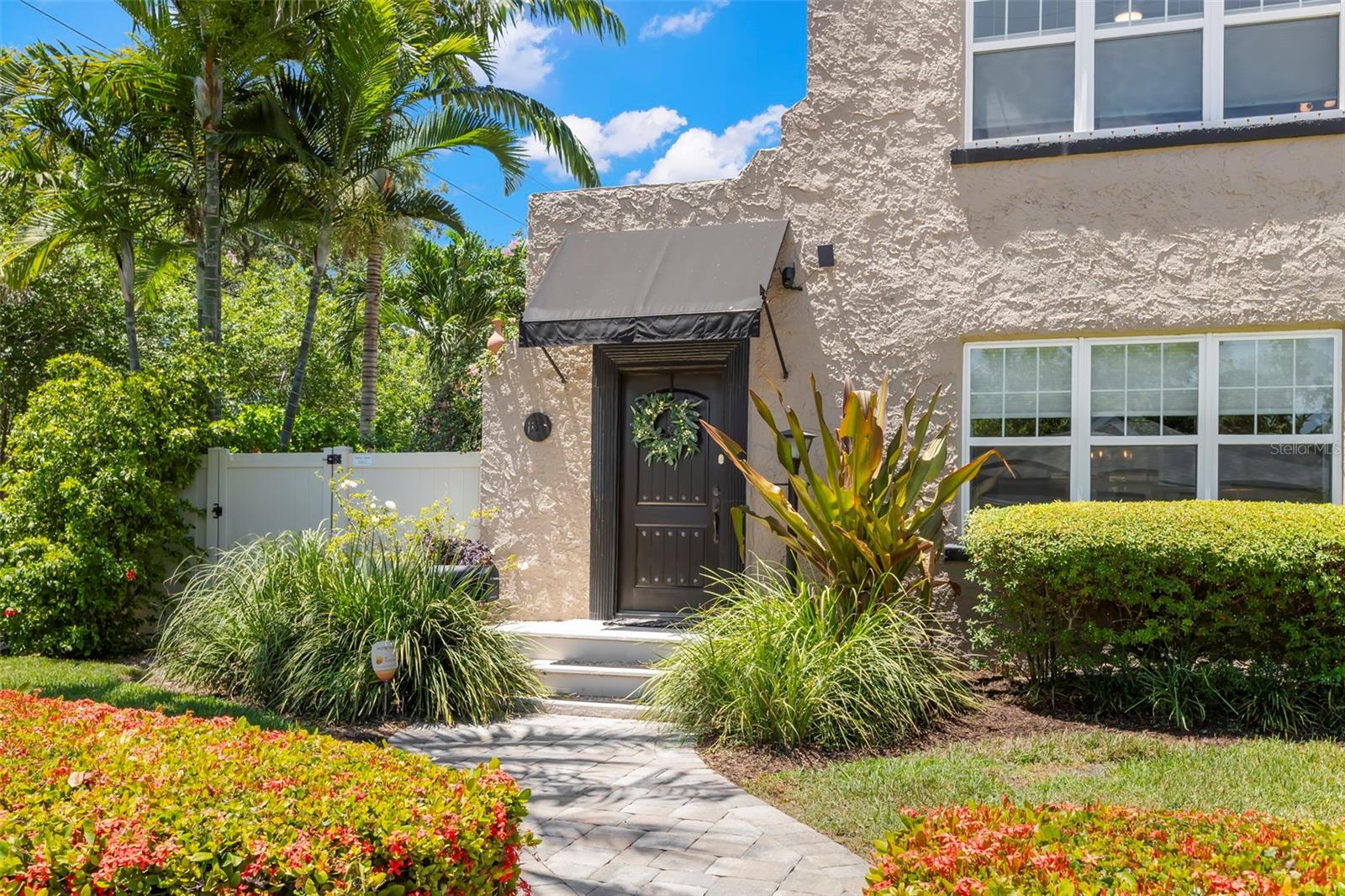 1125 11 Ave, Saint Petersburg, FL 33705 photo