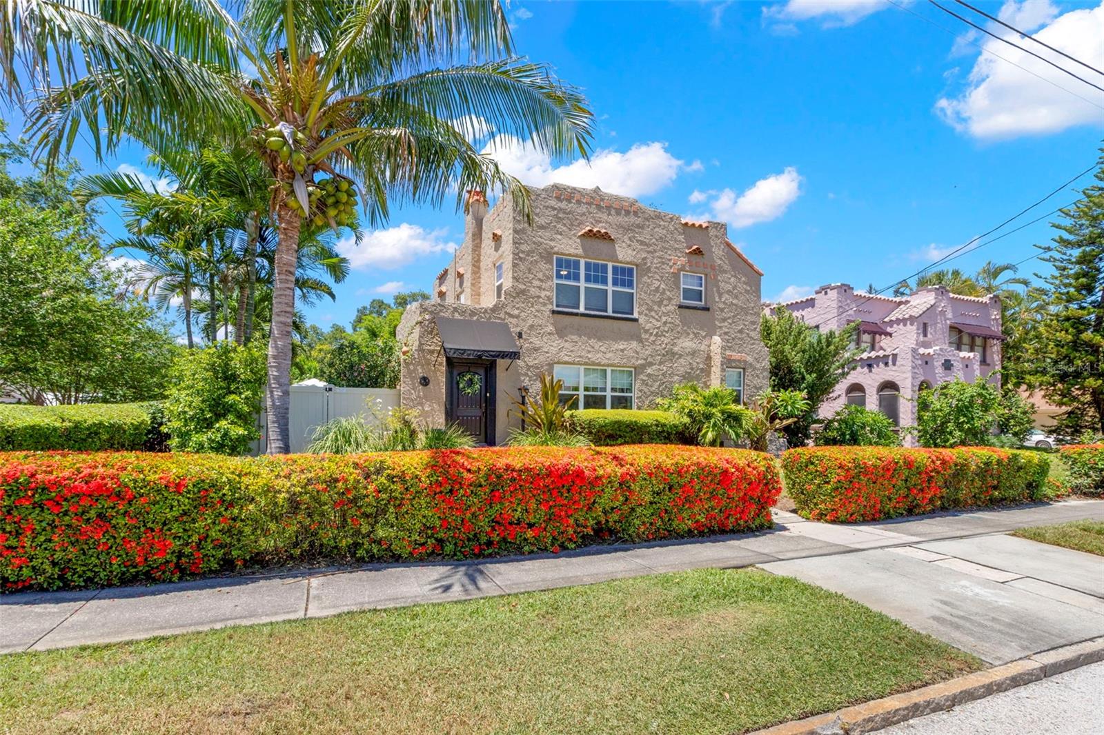 1125 11 Ave, Saint Petersburg, FL 33705 photo