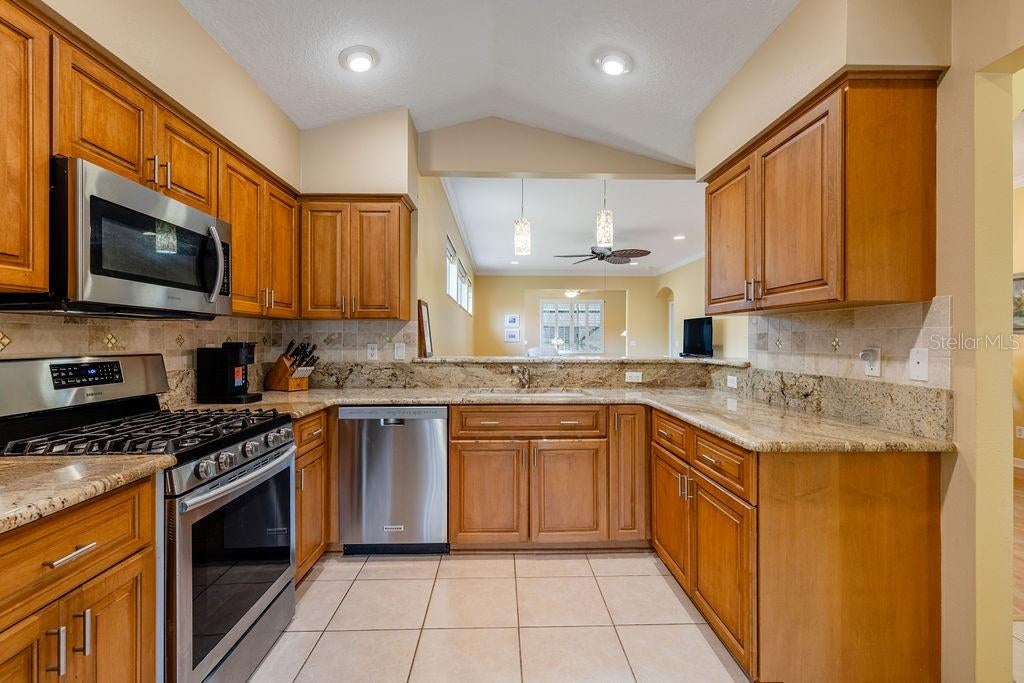 6116 Armada St, Tavares, FL 32778 photo