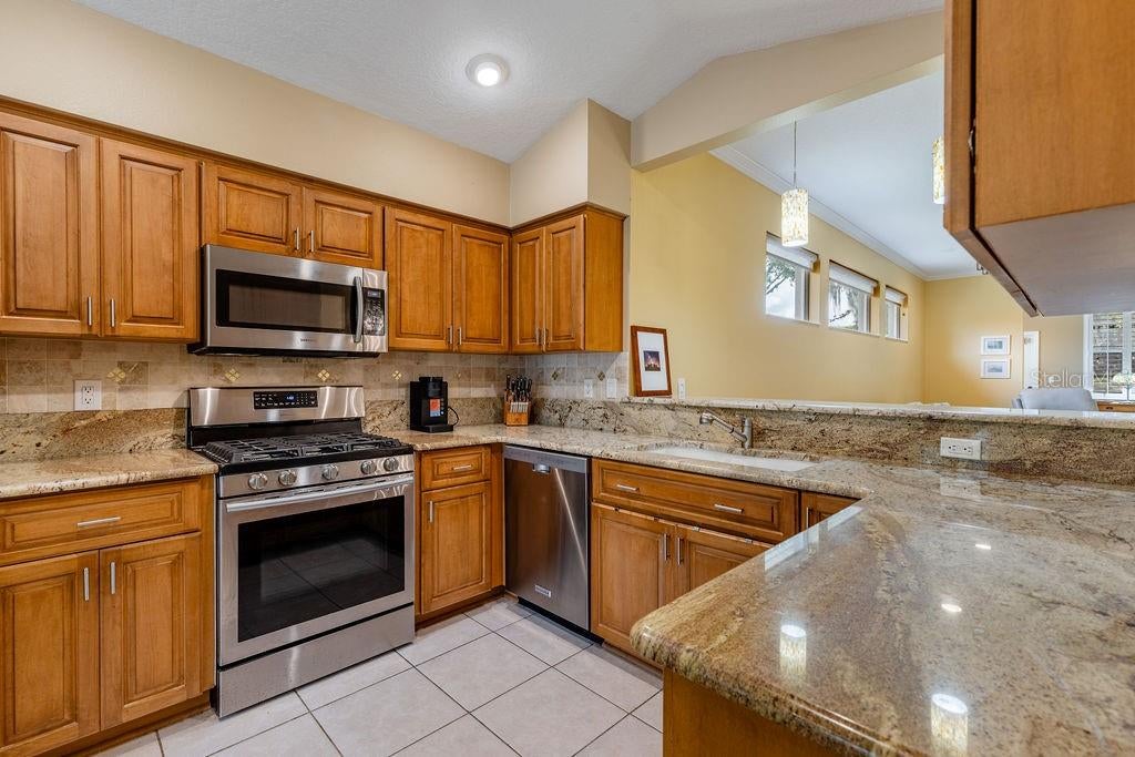 6116 Armada St, Tavares, FL 32778 photo