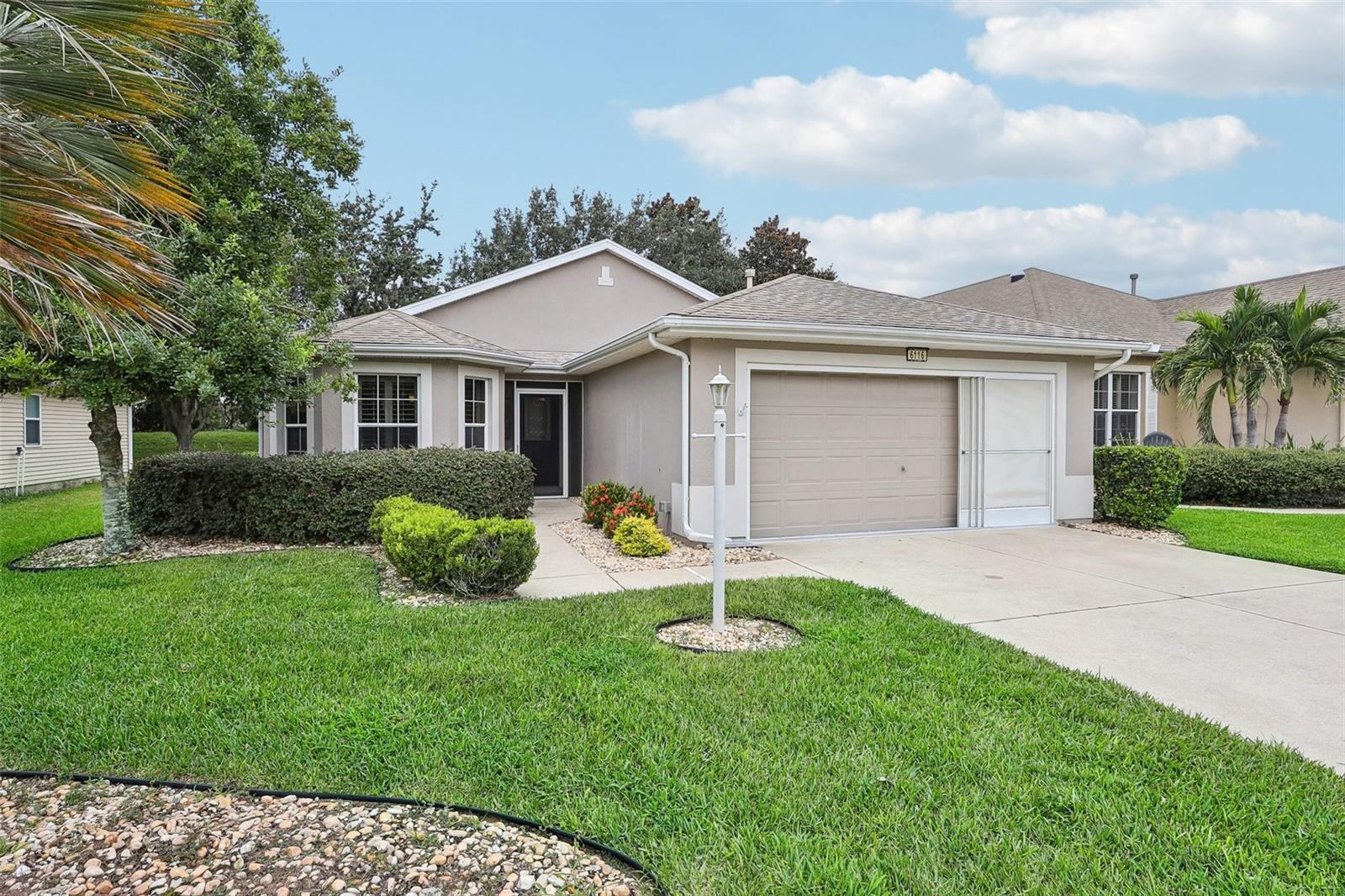 6116 Armada St, Tavares, FL 32778