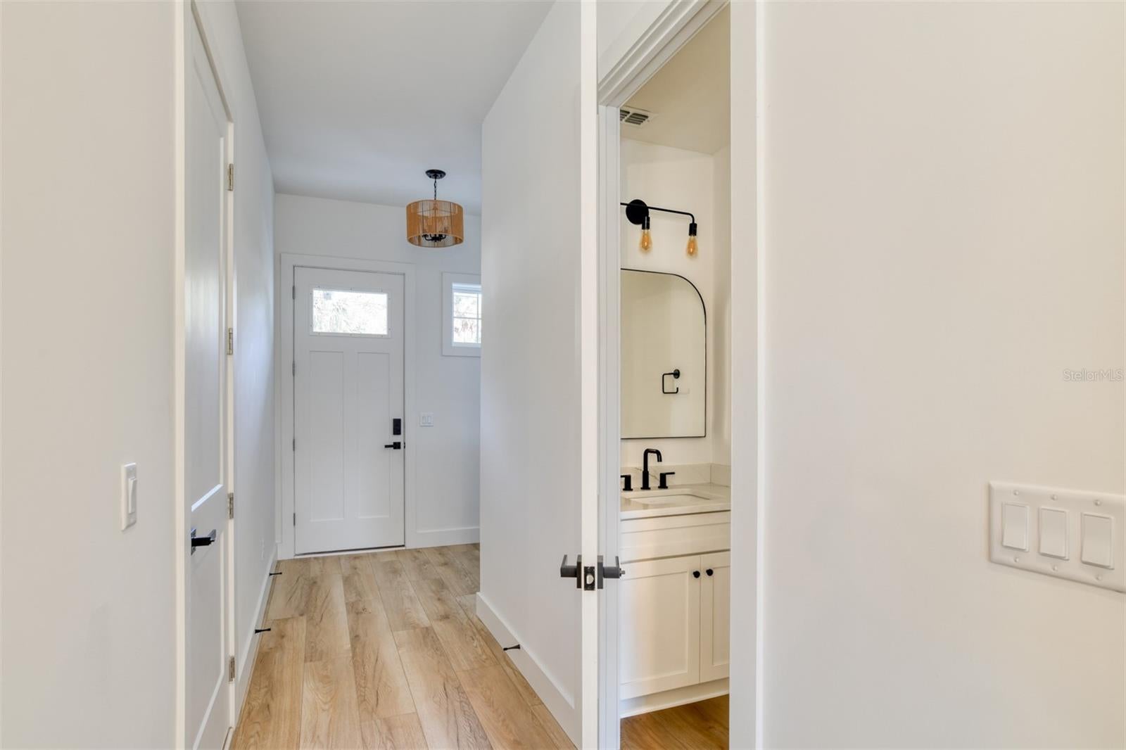 7 Sebastian Ave, Saint Augustine, FL 32084 photo