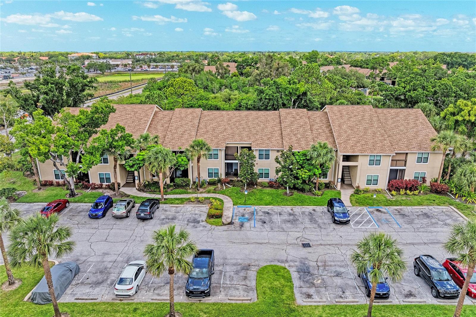 4040 Crockers Lake Blvd, Sarasota, FL 34238