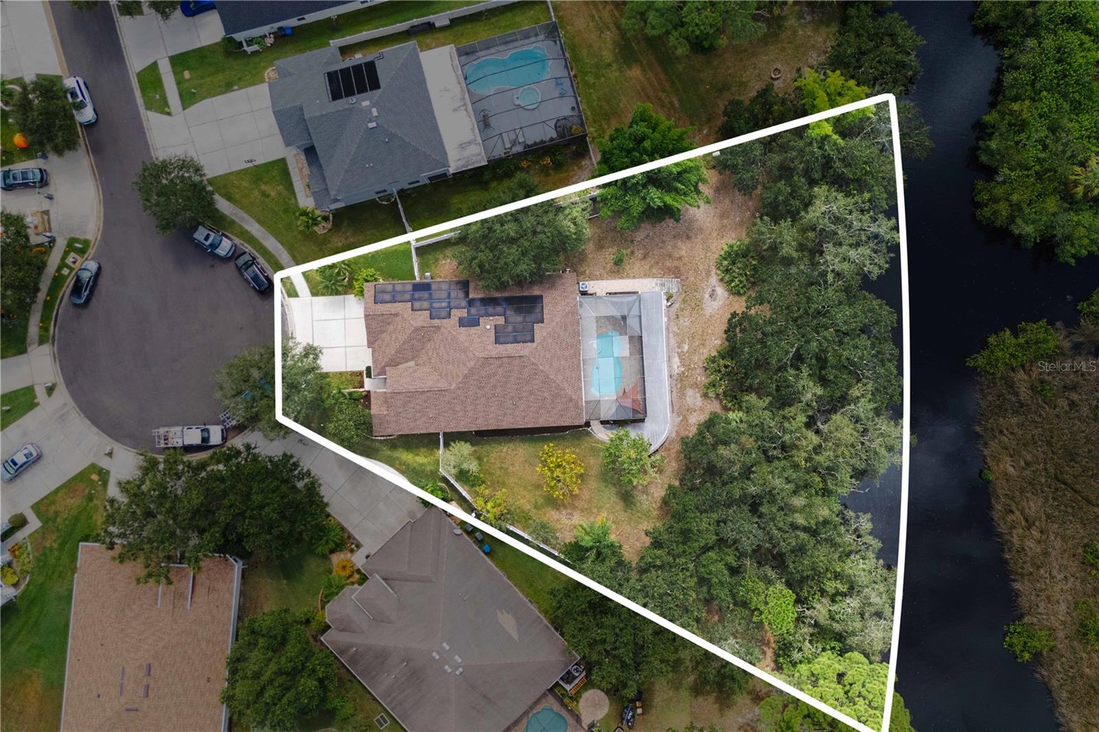 9020 River Rd, Tampa, FL 33635