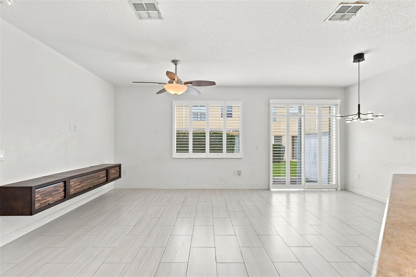 340 Golden Dewdrop Way, Oviedo, FL 32765 photo