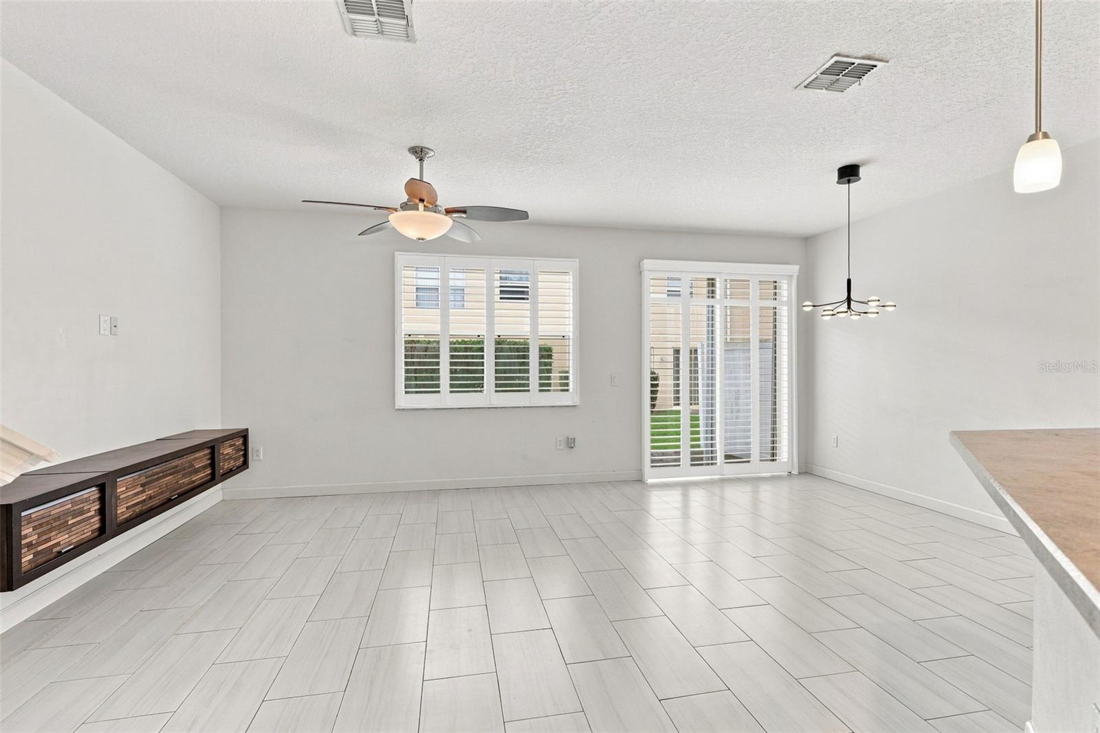 340 Golden Dewdrop Way, Oviedo, FL 32765 photo