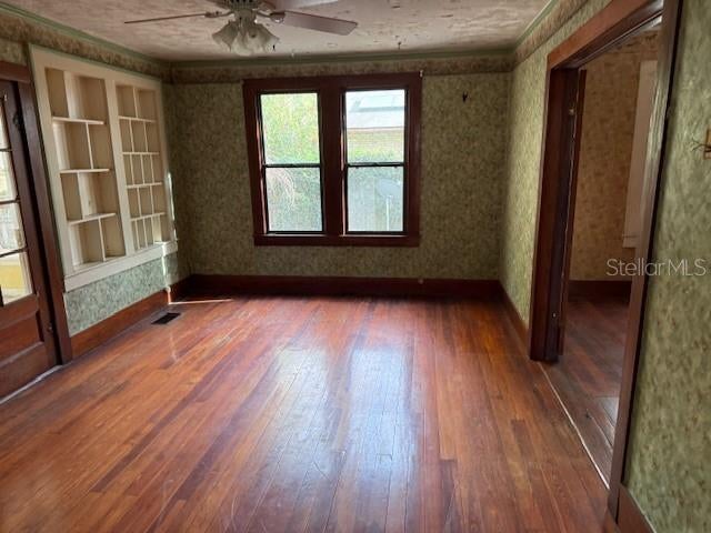 1600 E Lakeview Ave, Eustis, FL 32726 photo