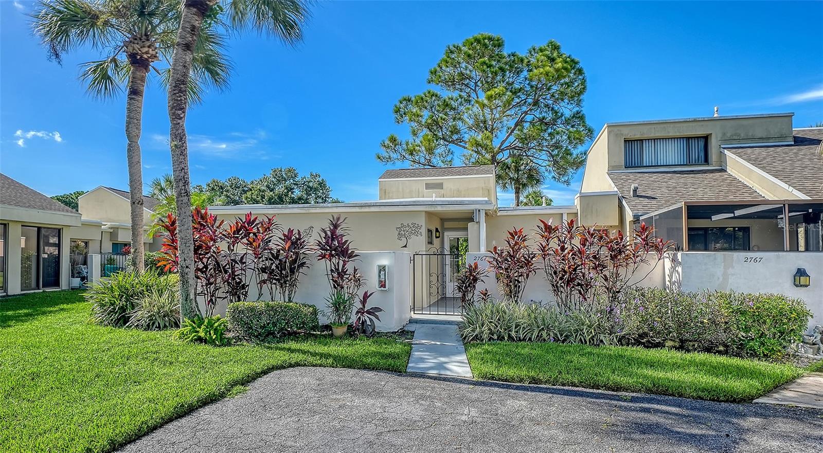 2761 Horseshoe Ct, Sarasota, FL 34235