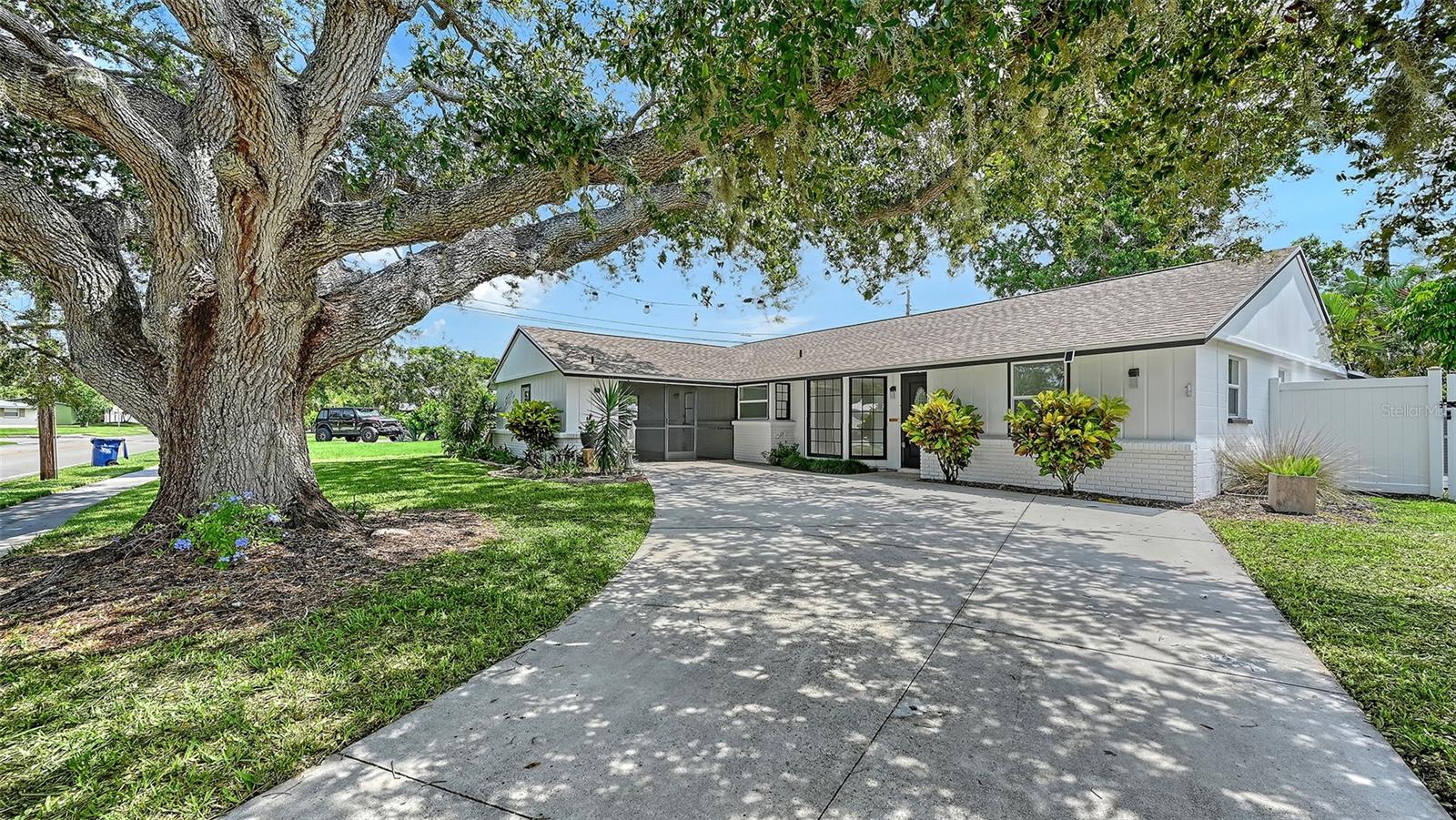 6711 S Lockwood Ridge Rd, Sarasota, FL 34231 photo