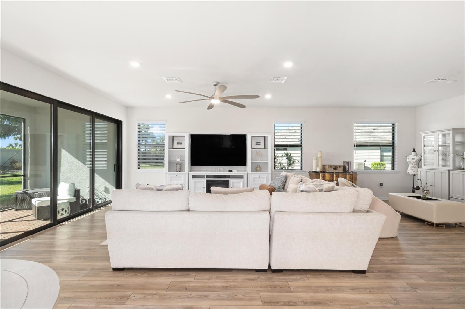 12457 Golden Sage Dr, Sarasota, FL 34238 photo