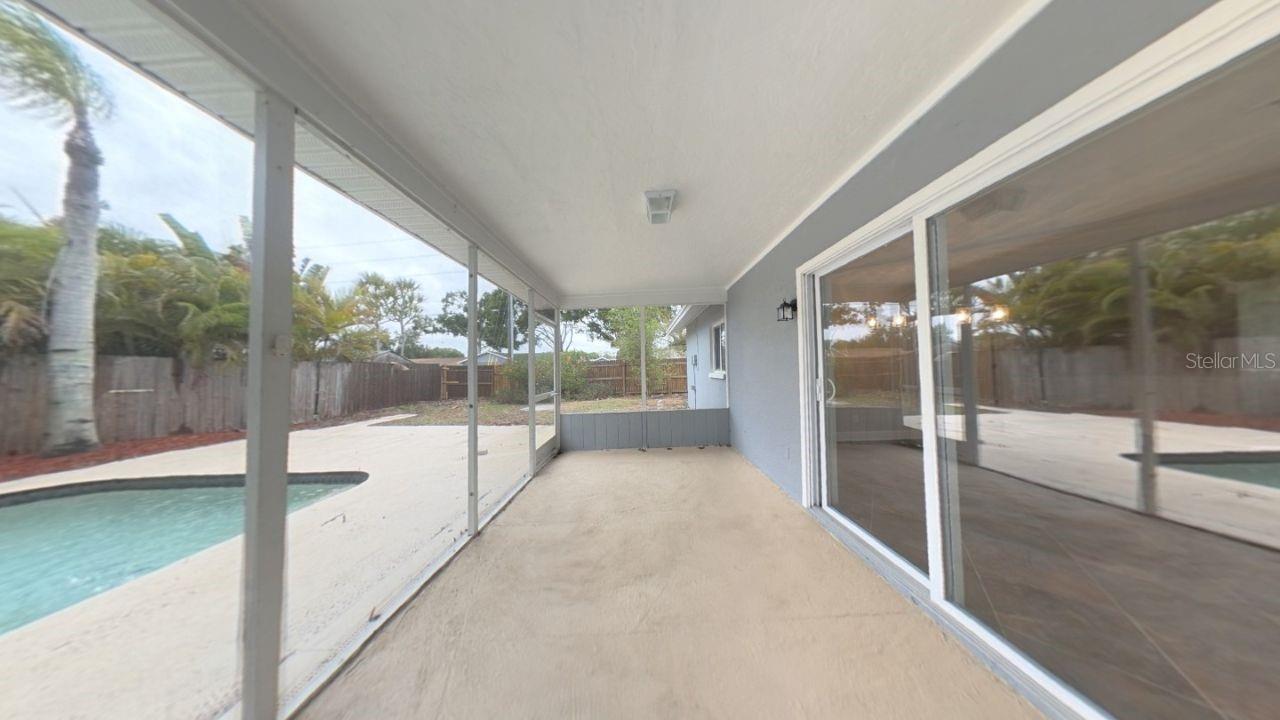 8990 123 Way, Seminole, FL 33772 photo