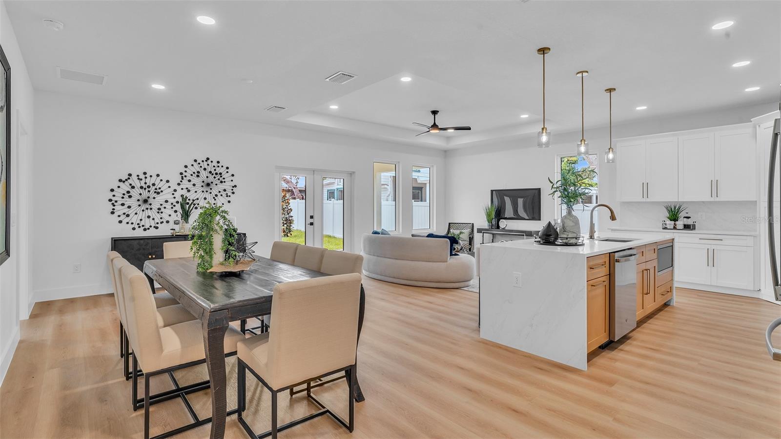4428 57 Ave, Saint Petersburg, FL 33714 photo