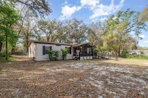 Manufactured Home in FRUITLAND PARK FL 1638 LEESBURG BOULEVARD.jpg