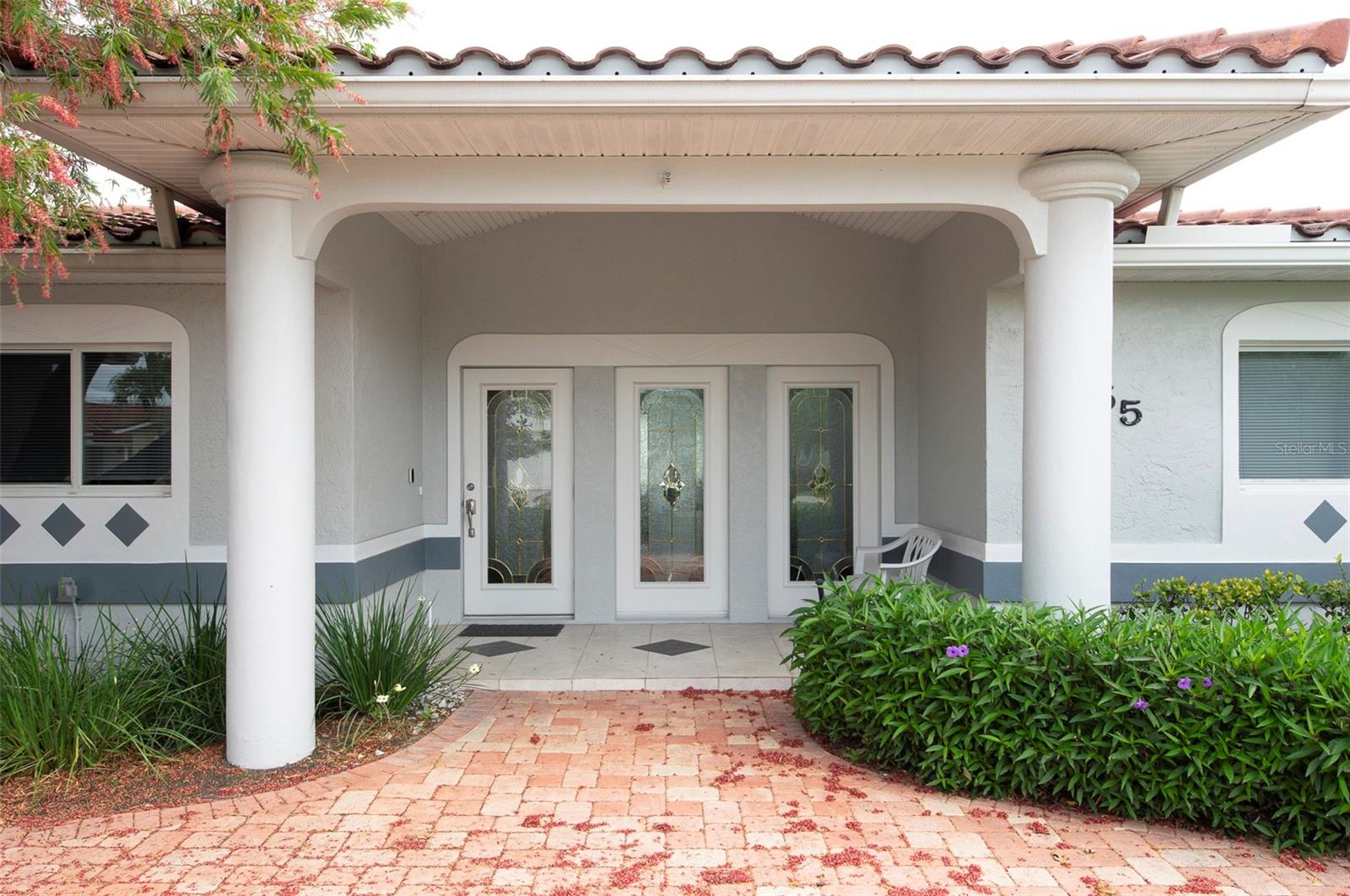11855 4 St, Treasure Island, FL 33706 photo