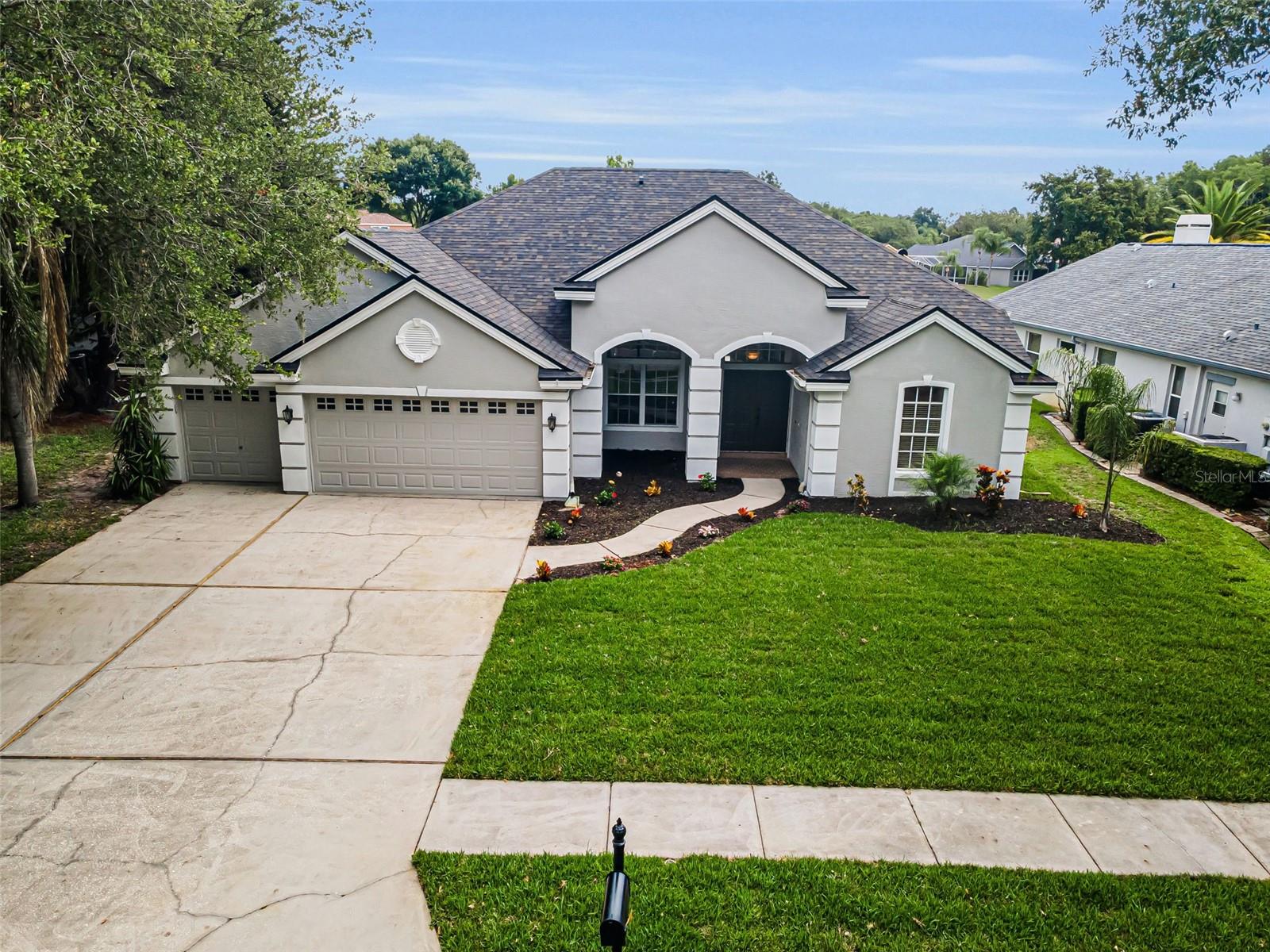 4084 Ligustrum Dr, Palm Harbor, FL 34685 photo