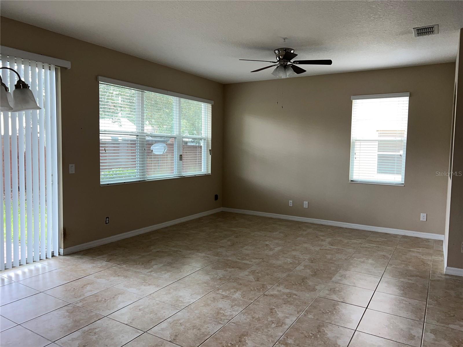 1073 Palma Verde Pl, Apopka, FL 32712 photo
