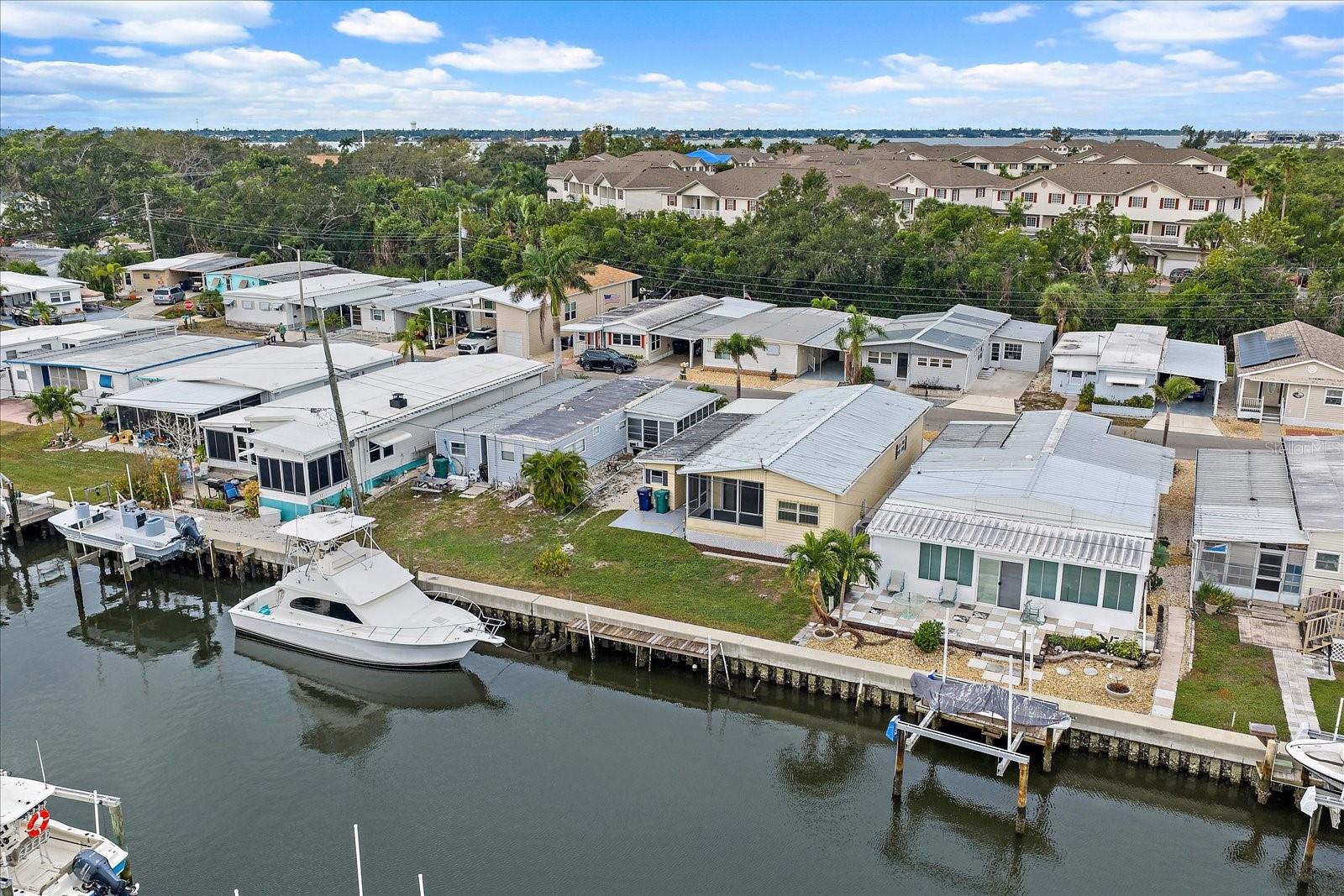 232 Bimini Dr, Palmetto, FL 34221
