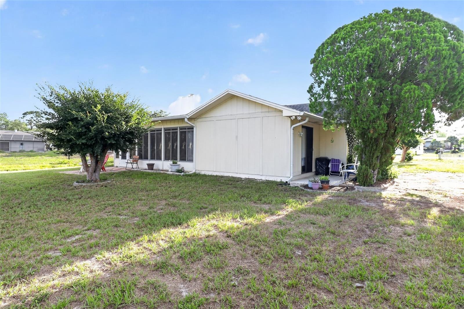 7465 Galloway Rd, Weeki Wachee, FL 34613 photo