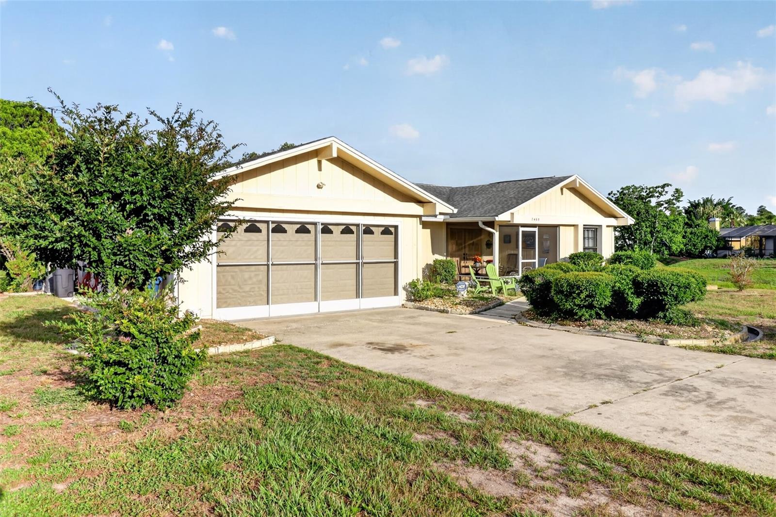 7465 Galloway Rd, Weeki Wachee, FL 34613 photo