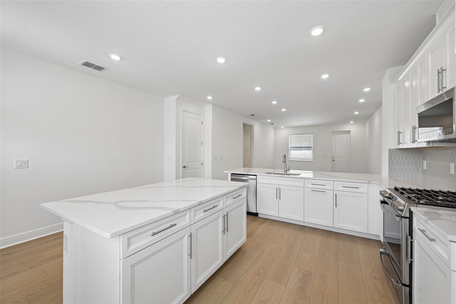 4442 Sunset Garden St, Bradenton, FL 34210 photo