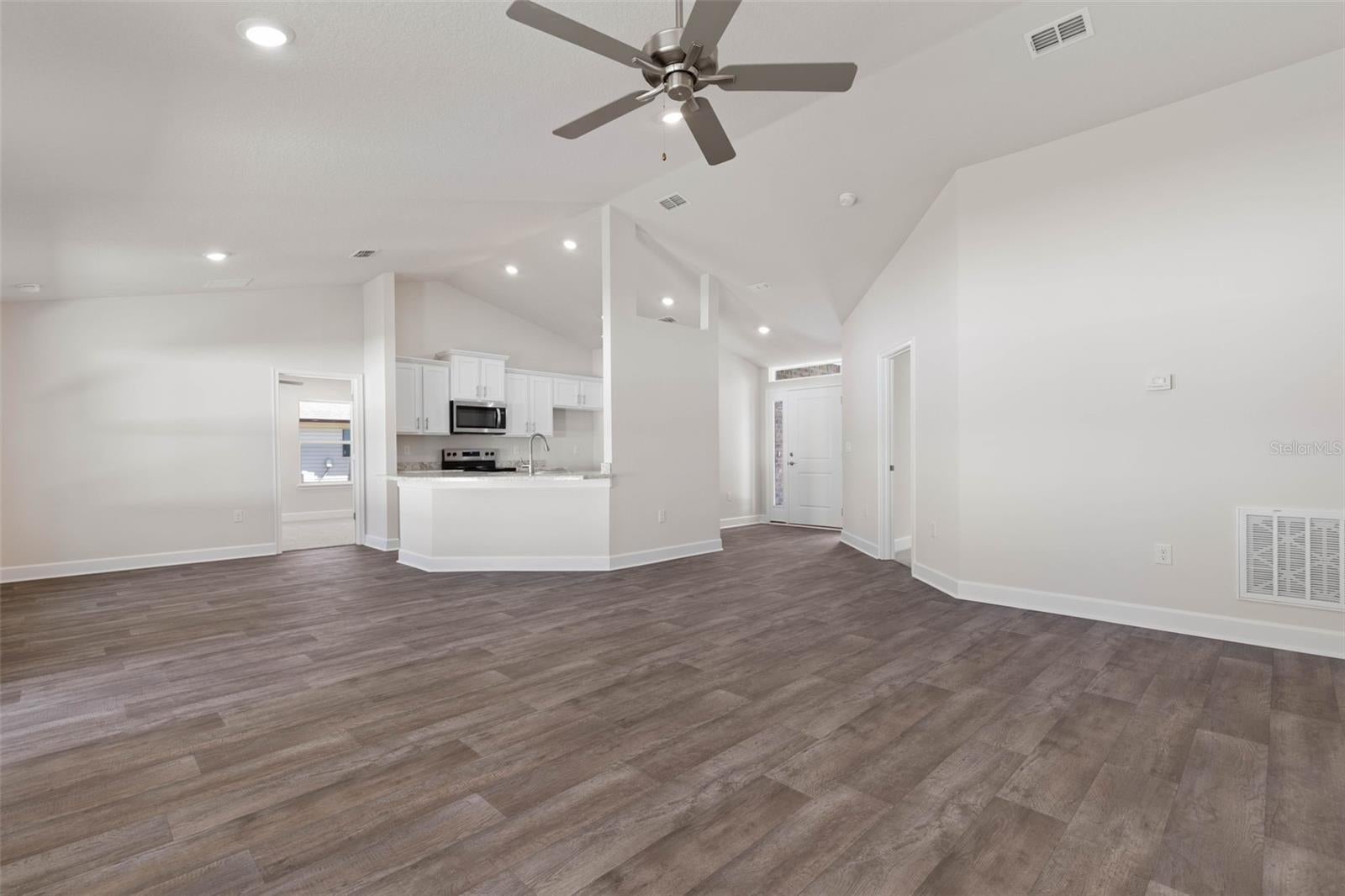 105 Palmwood Dr, Palm Coast, FL 32164 photo