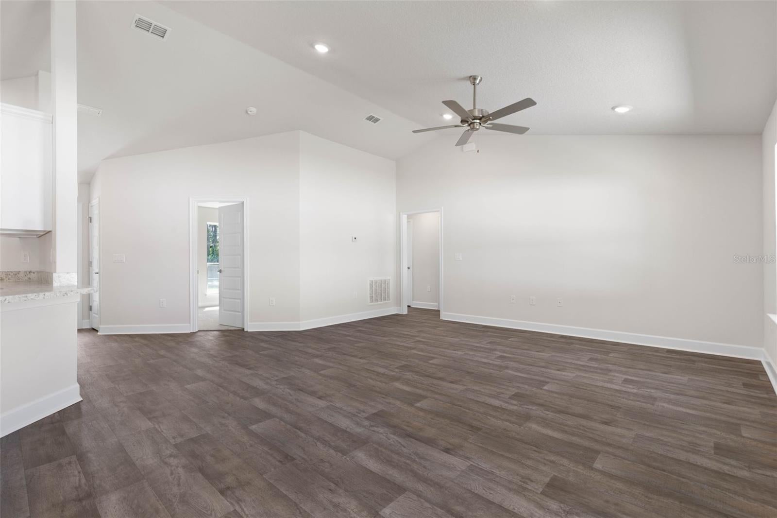 105 Palmwood Dr, Palm Coast, FL 32164 photo