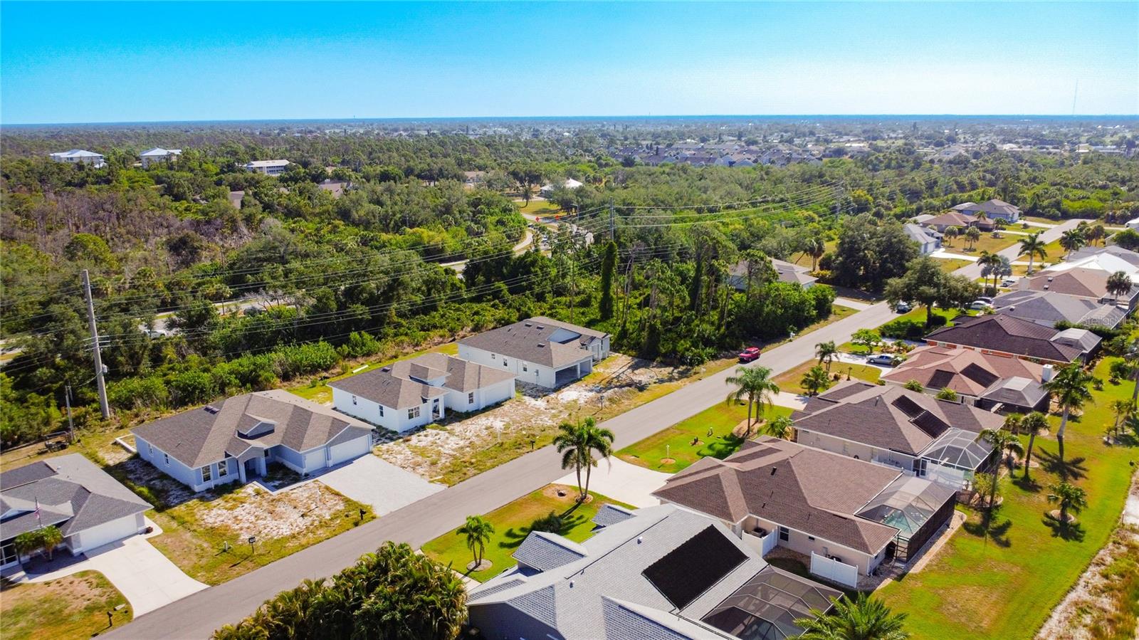 9040 Evelyn Rd, Englewood, FL 34224 photo
