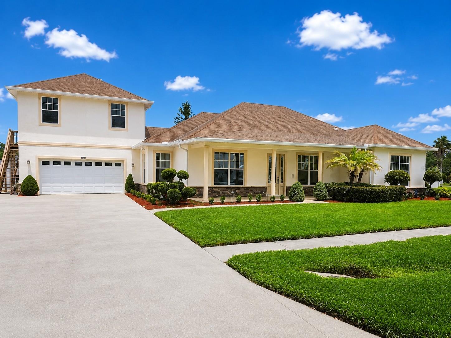 6402 Barcellona Rd, Land O Lakes, FL 34637 photo