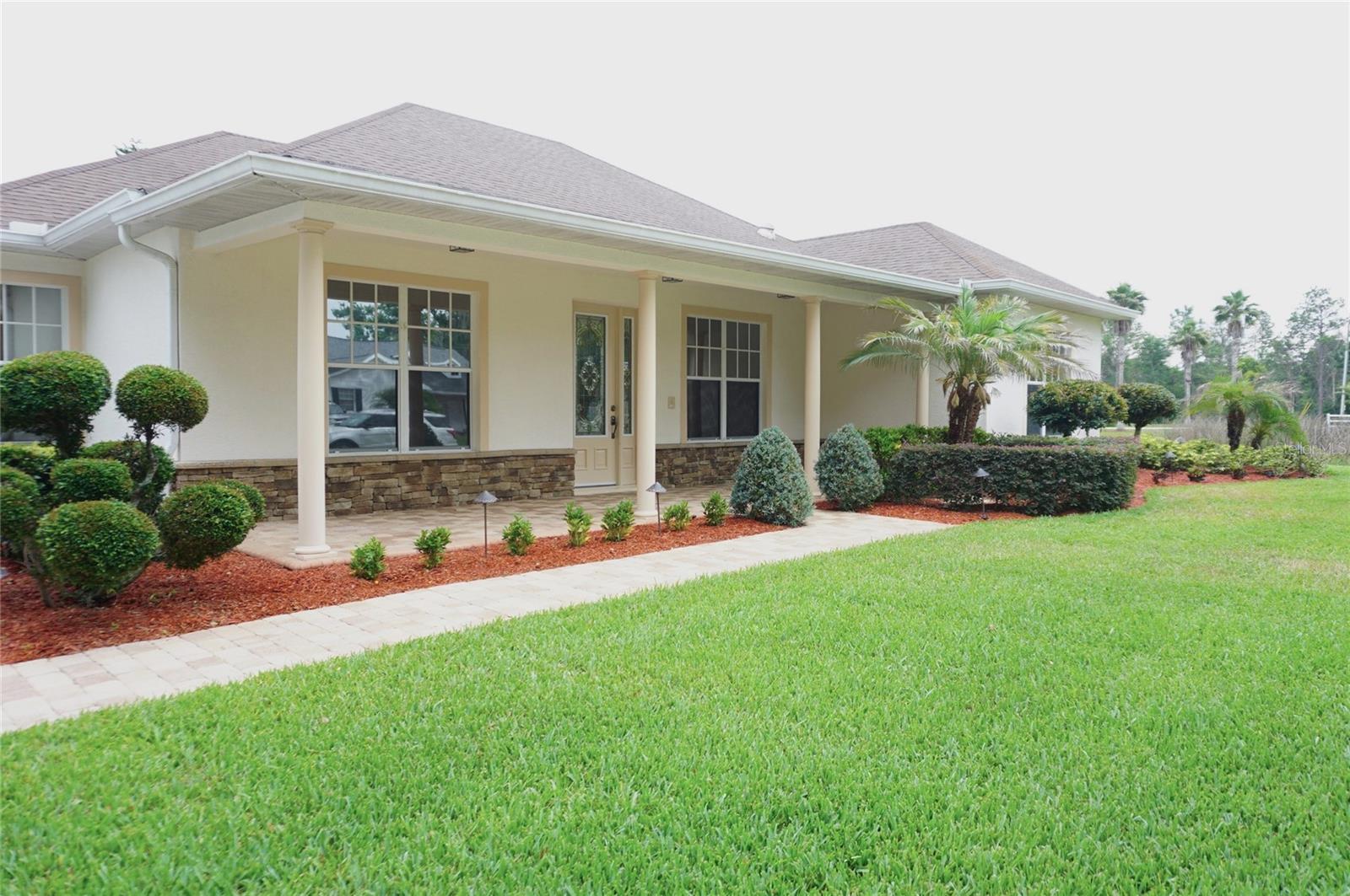 6402 Barcellona Rd, Land O Lakes, FL 34637 photo