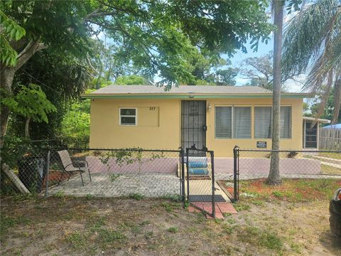 Single Family Residence in NEW SMYRNA BEACH FL 317 INWOOD AVENUE.jpg